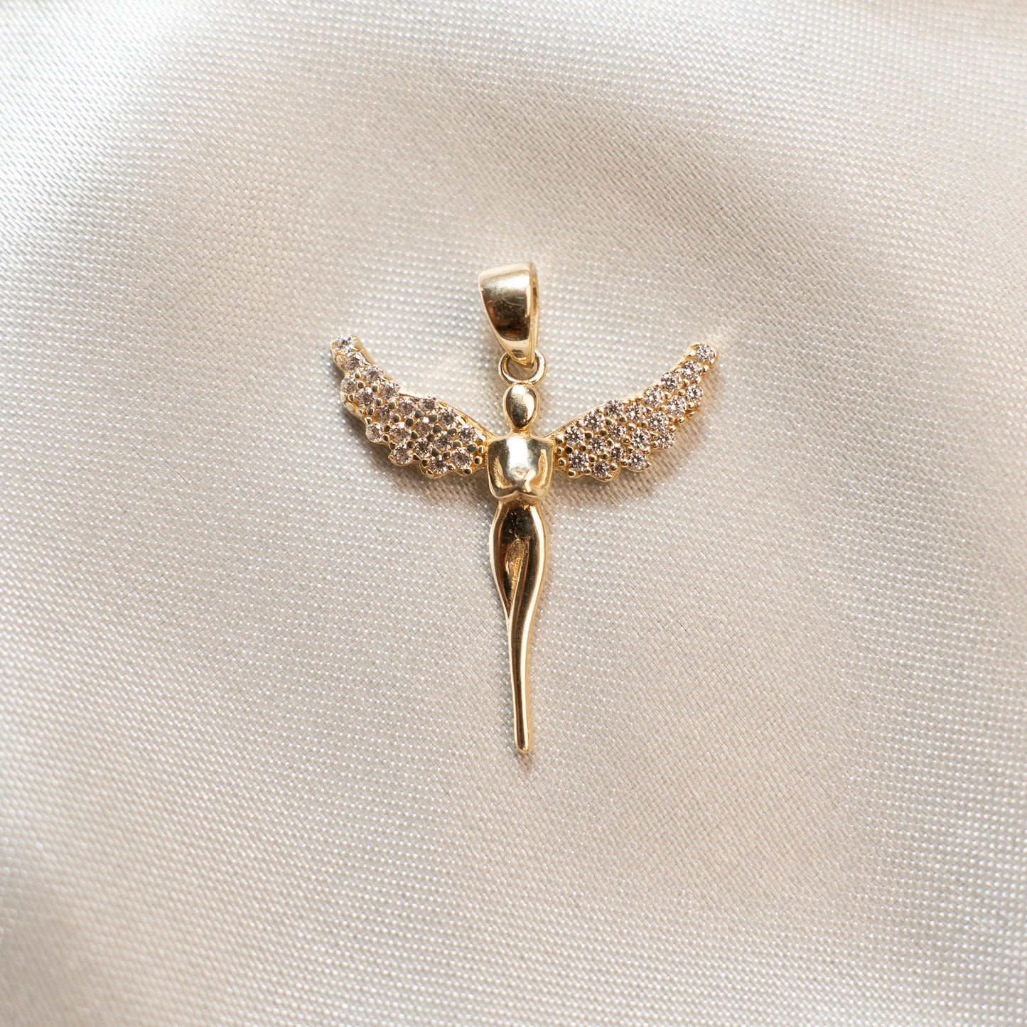 Le pendentif ange