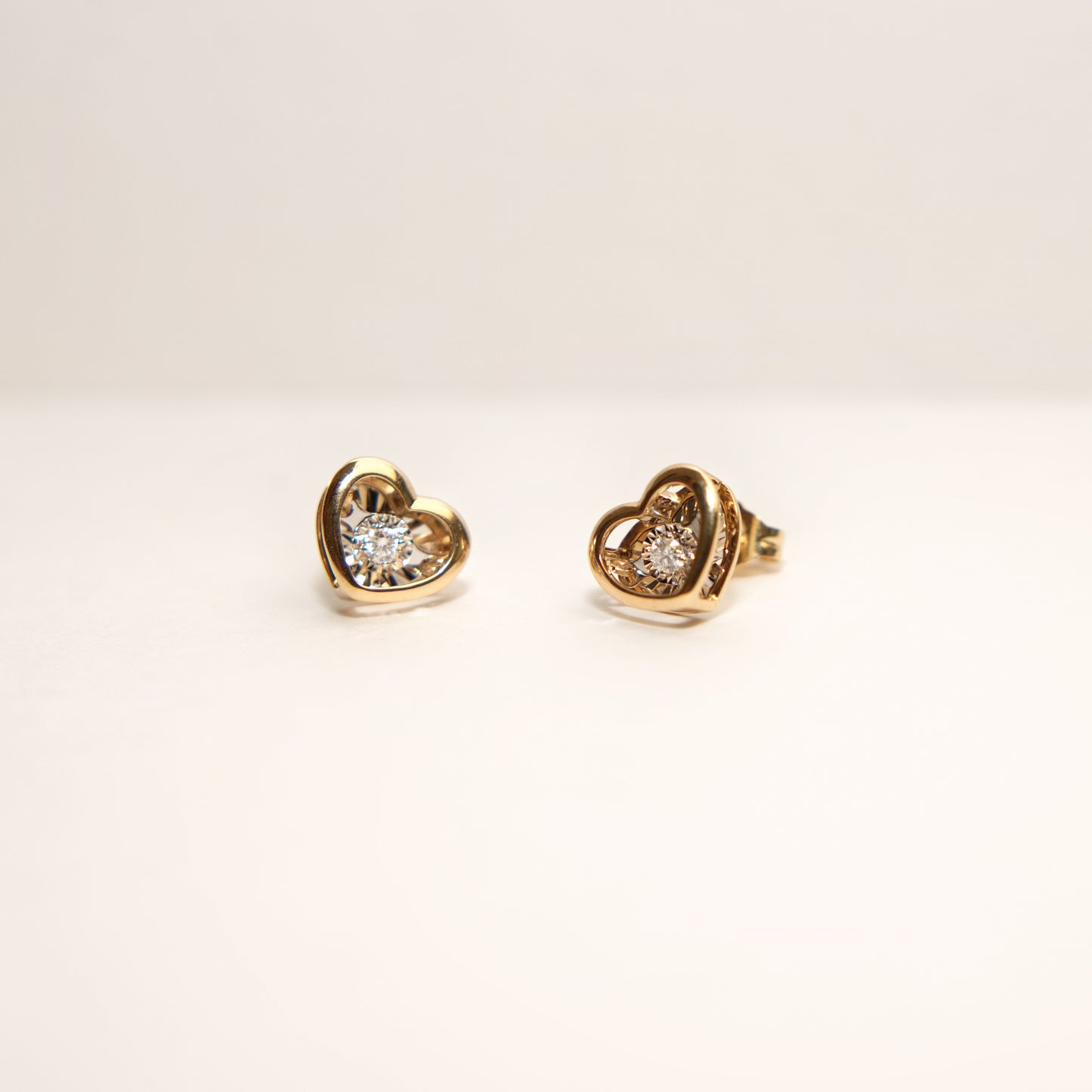 Les boucles d'oreilles Heartbeat