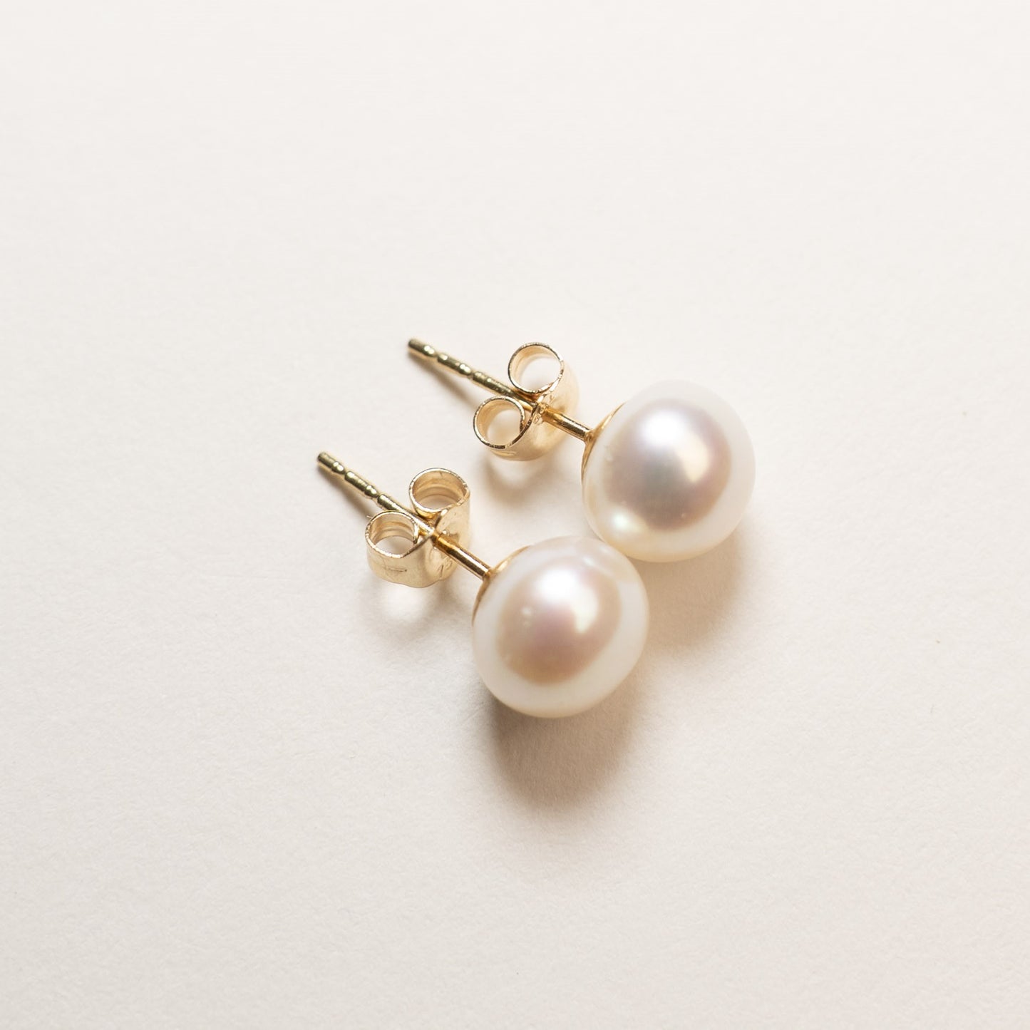 Les boucles d'oreilles en perles d'eau douce