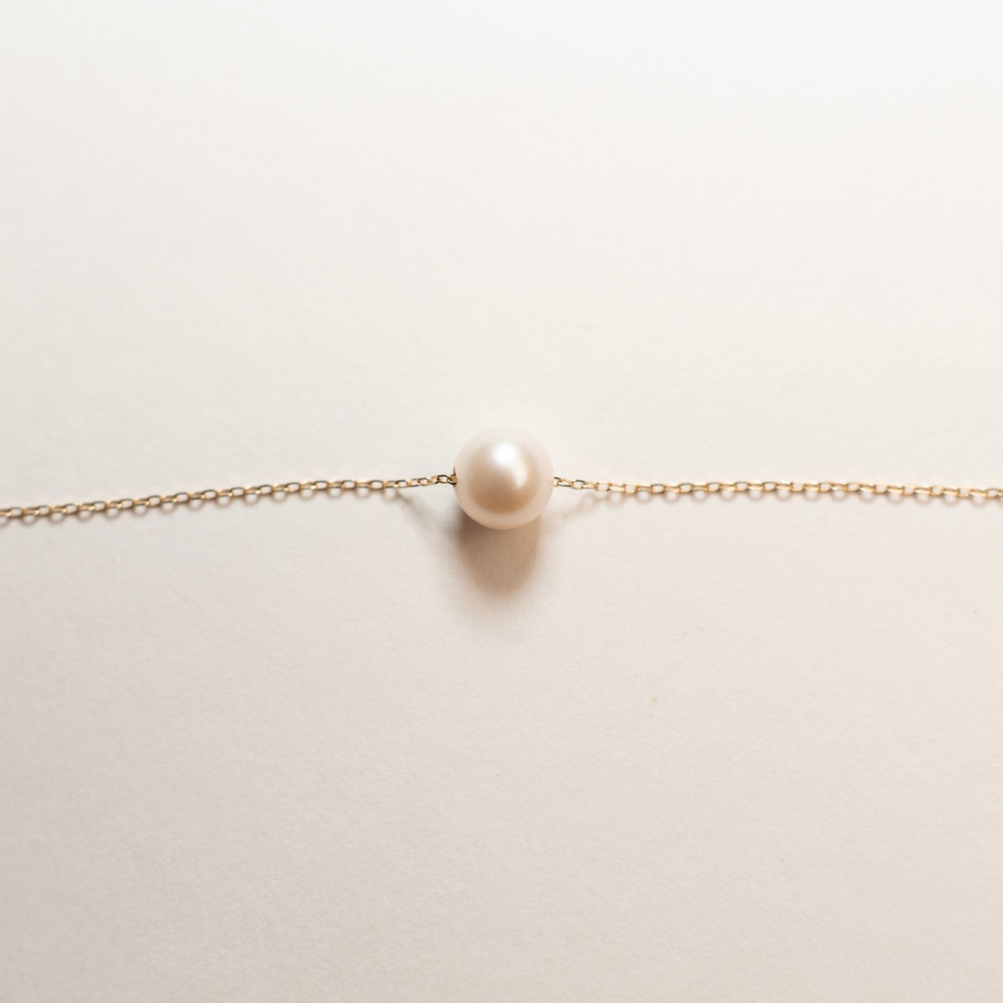 Le collier de perles d'eau douce