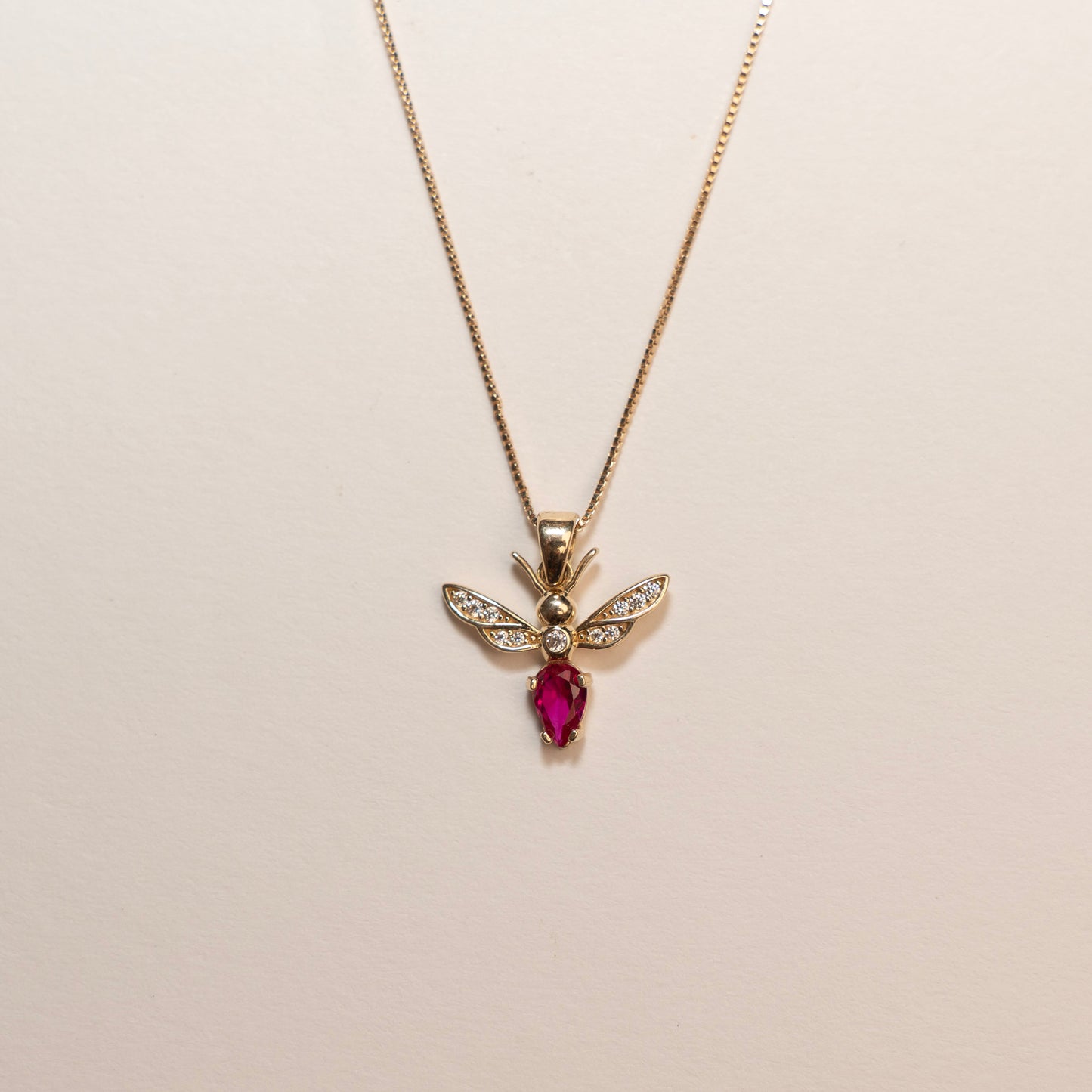 Le pendentif Rubee