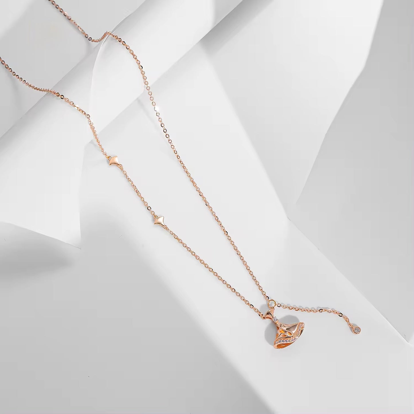 The Ginkgo Leaf Necklace